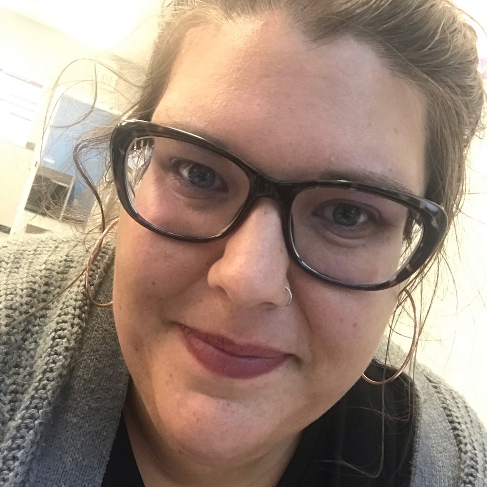 Meet your Posher, Monica